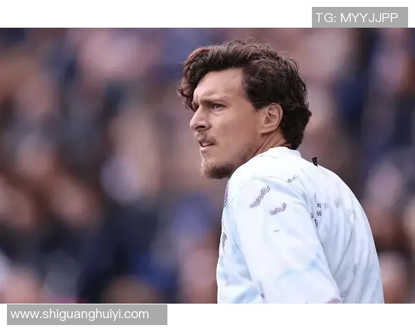 怀念那些离世的足球明星们他们的传奇永存于心中