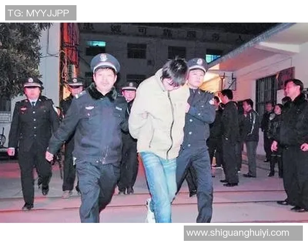 足球明星父母遭绑架警方全力追查幕后黑手引发社会广泛关注